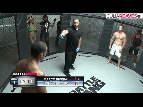 ❤️ Ο Ultimate Fighter γαμάει ένα κορίτσι αμέσως μετά από έναν αγώνα στο ρινγκ ❤️ Ανώμαλο πορνό